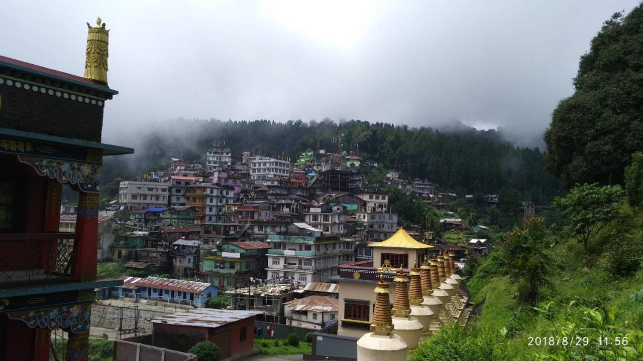 Tibet Homestay Rishop Eksteriør billede