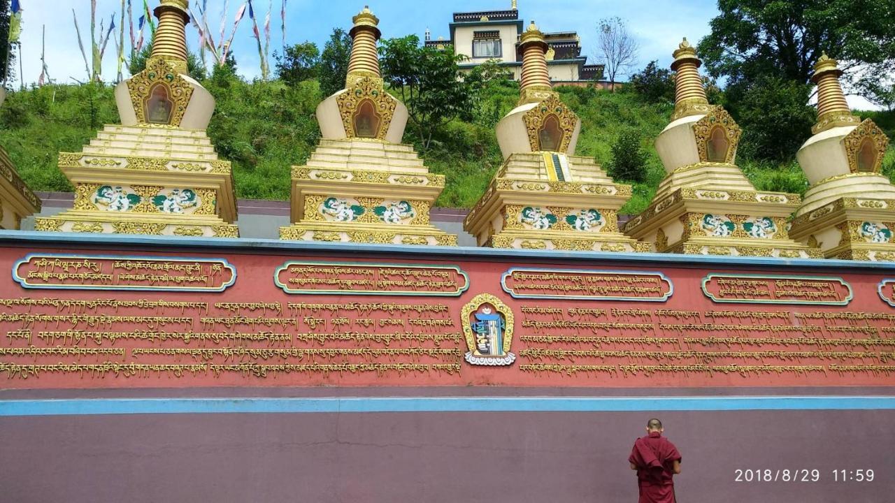 Tibet Homestay Rishop Eksteriør billede
