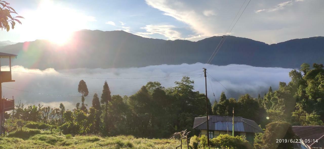 Tibet Homestay Rishop Eksteriør billede
